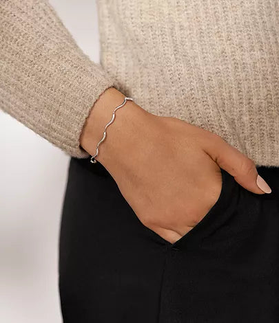 SKJ1793040 - Skagen Women's Kariana Essential Waves Silver Stainless Steel Chain Bracelet  for Women - Shop Authentic bracelets(s) from Maybrands - for as low as ₦120000! 