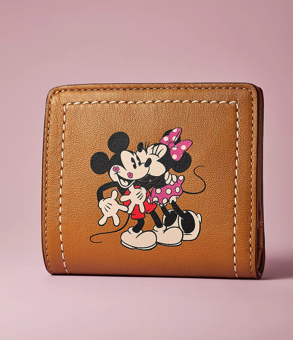 Fossil Disney Fossil Small Bifold SL10053216 - Shop Authentic handbags, wallets & cases(s) from Maybrands - for as low as ₦131000! 